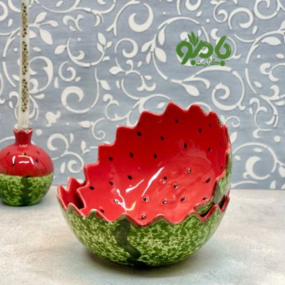 میوه خوری گرد یلدا